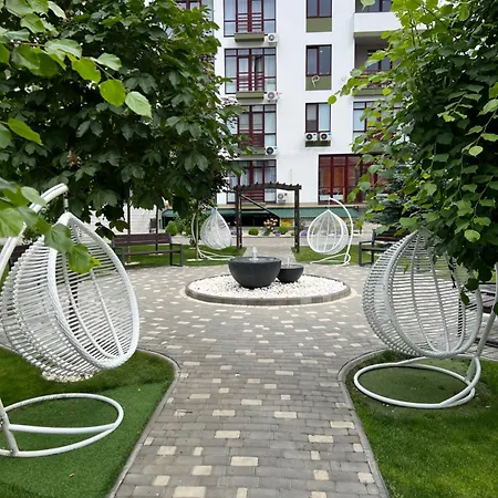 Apartment квартира-студія Odesa